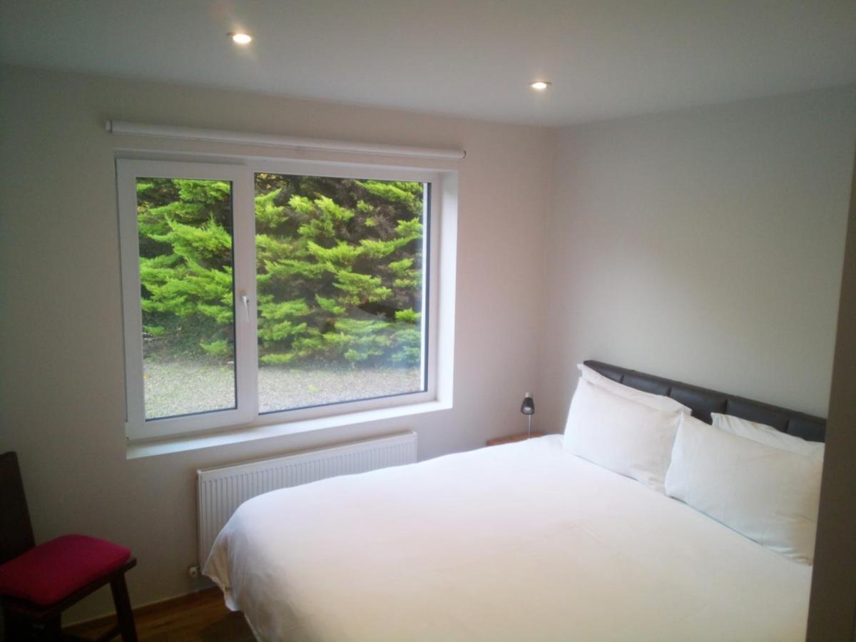 Spacious Contemporary Chalet Type Apartment. Galway Exterior photo
